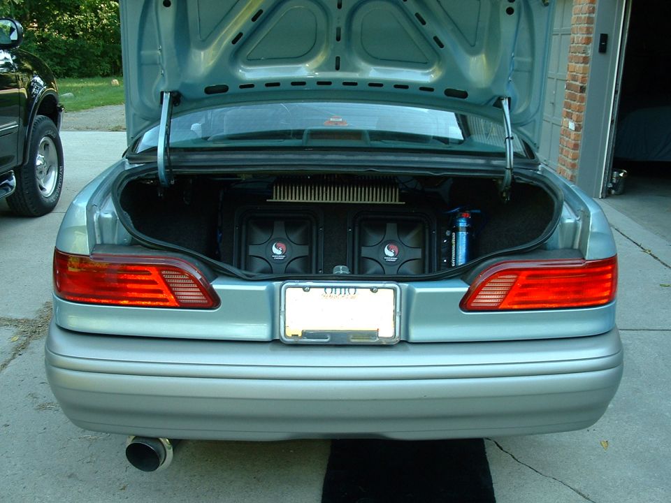 subs, one amp, and cap that just looks cool and does nothing really