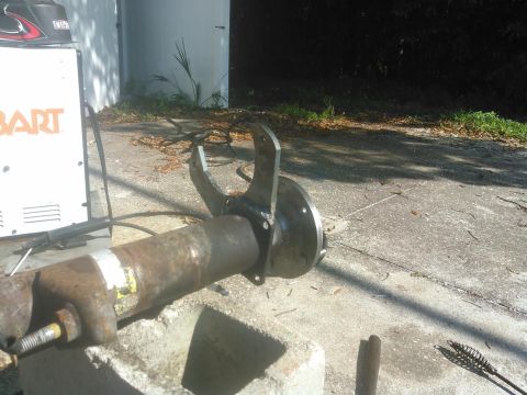 1996 Ford Bronco - welded up the disc brake mounts. I mocked up the brakes and rotors to find out exactly where to weld it. it turned out to be perfect alittl…