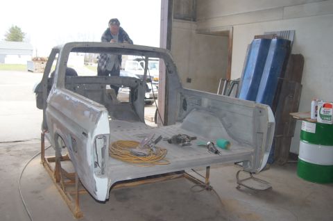 1979 Ford Bronco - Just some dings and dents. Rural truck and auto body do great work.