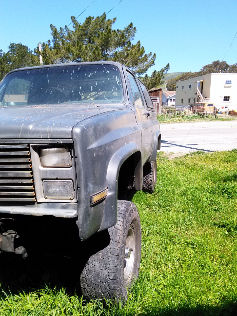 1980s Chevrolet K5 Blazer front corner, parked on grass