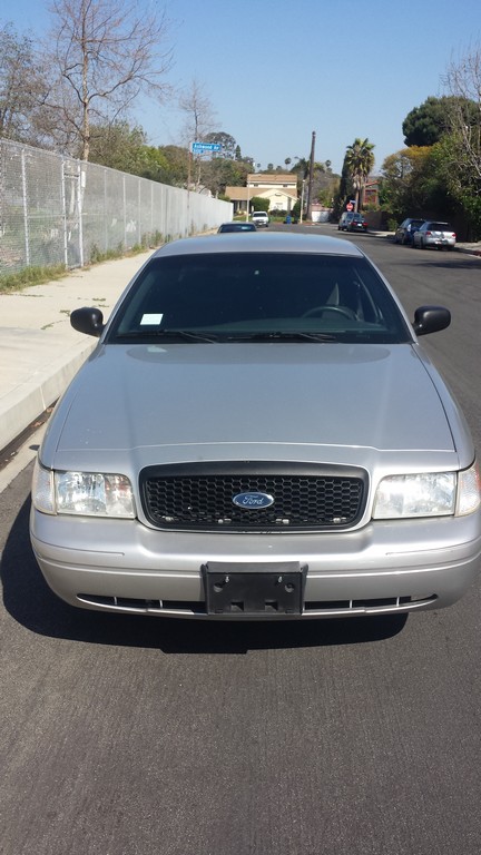 2005 Ford Crown Victoria photo