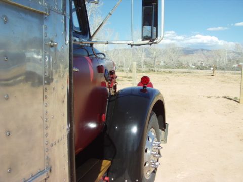 1995 Peterbilt 379 “O`Mally”