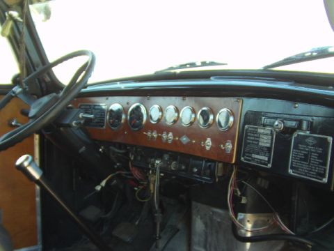 1995 Peterbilt 379 “O`Mally”