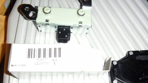 2001 Mercury Grand Marquis - A transmission part is shown with a barcode label indicating quantity 1 and 'Made in USA'.