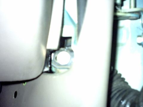 1995 Ford Bronco - Interior door latch mechanism detail.