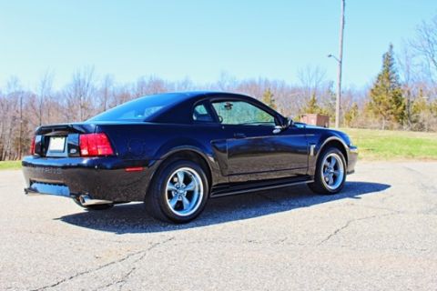 2002 Ford Mustang photo