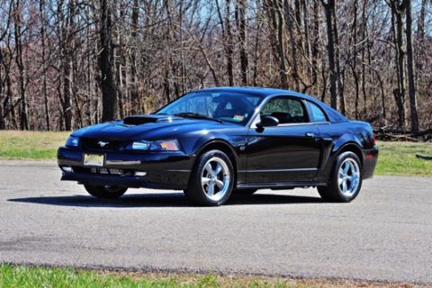 2002 Ford Mustang photo