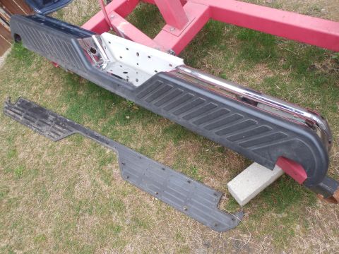 1993 Ford Bronco - I prefer the later top pad, which overhangs the top edges and includes the license plate screw holes. Fortunately, its pins are laid out th…