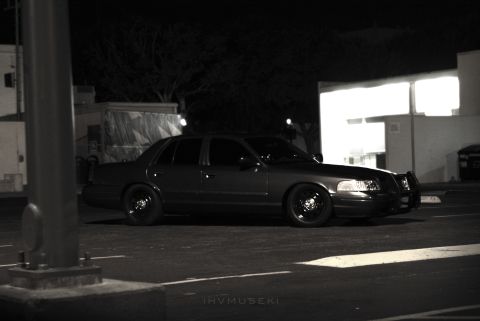 2005 Ford Crown Victoria photo