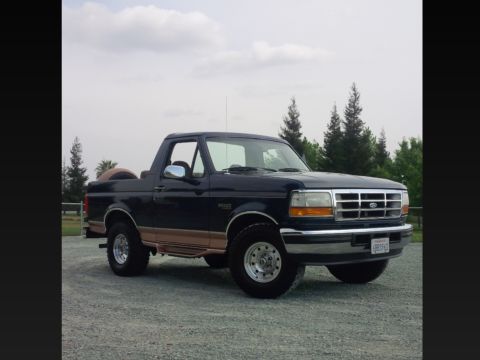 1995 Ford Bronco photo