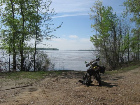 2006 Suzuki DR-Z400S - mississippi river