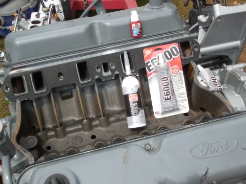 1993 Ford Bronco - A quick test of the crankcase showed a MASSIVE leak, which I quickly traced to the new Mahle/Victor MS15202W intake gaskets. I'm not sure w…