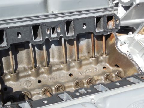 1993 Ford Bronco - This E6000 bead is along the same lines as on the other side of the Mahle/Victor MS15202W gaskets. The RightStuff end seals are substantial…