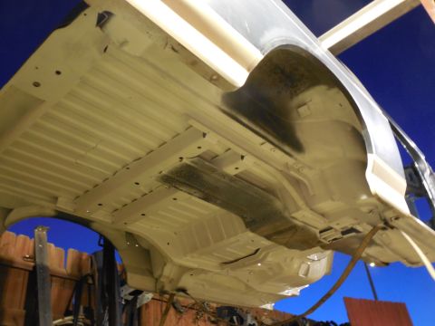 1993 Ford Bronco - Just like on my '83, a white underbelly will make maintenance easier.