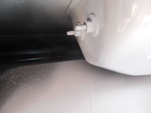 1993 Ford Bronco - Just like on my '83, a white underbelly will make maintenance easier. [url=http://www.supermotors.net/registry/media/1056785] http://www.su…