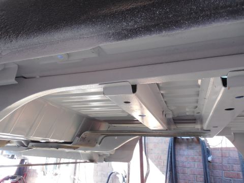 1993 Ford Bronco - Just like on my '83, a white underbelly will make maintenance easier.