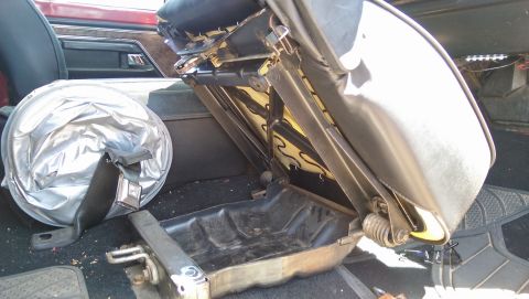 1978 Ford Bronco - Flip seat latch
