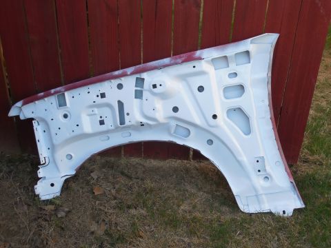 1983 Ford Bronco - I painted it white inside, just like before. [url=http://www.supermotors.net/registry/media/1057283] http://www.supermotors.net/getfile/105…