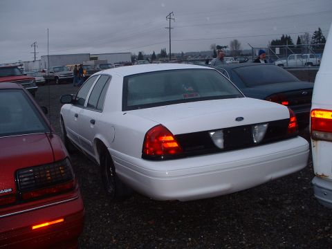 1999 Ford Crown Victoria - Rear end of the '01.