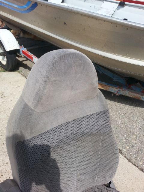 1981 Ford Bronco - After cleaning. (The bottom half still hasn't been cleaned, so you can see where the dirt line starts).