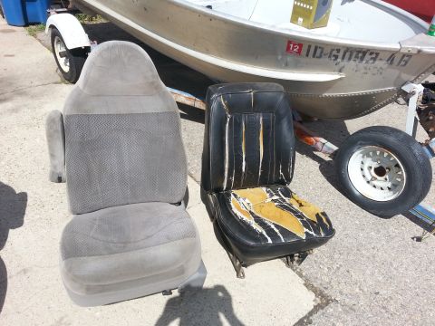 1981 Ford Bronco - New seat / old seat!