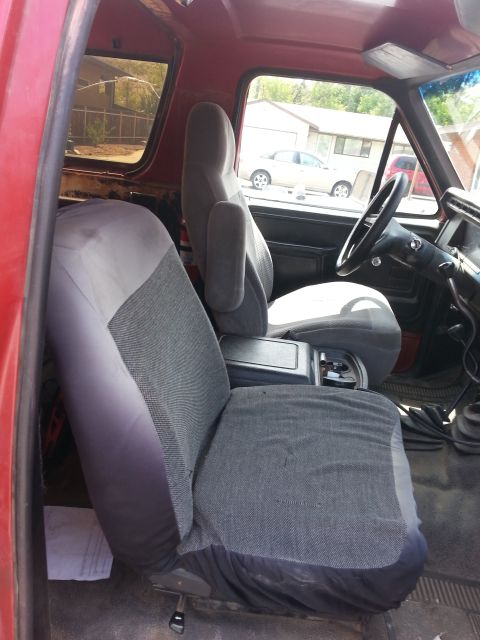 1981 Ford Bronco - Driver's seat installed.