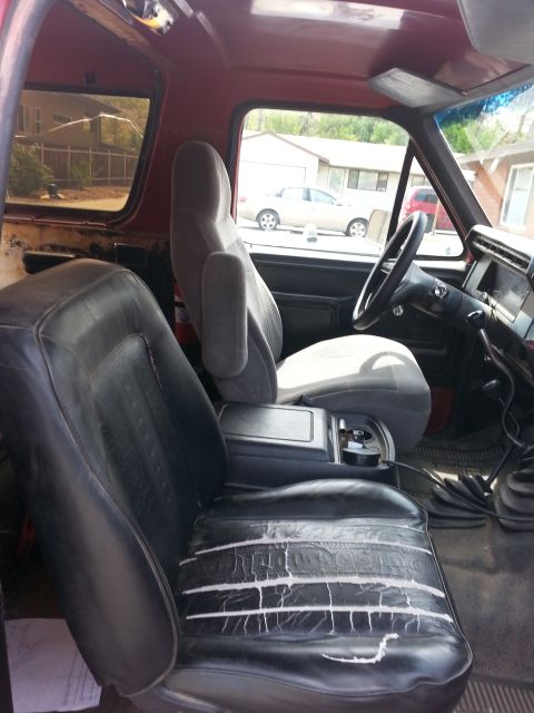 1981 Ford Bronco - This shows the issue I'm running into. As you can see, the passenger seat sits about an inch or two below the top of the center console whe…