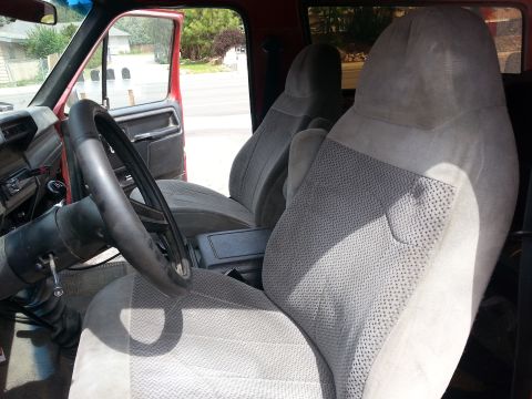 1981 Ford Bronco - Seats installed.