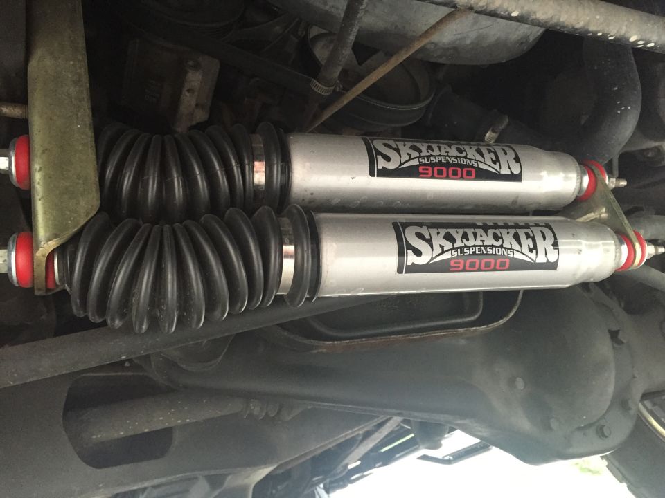 Pair of Skyjacker 9000 Suspension shocks with black bellows