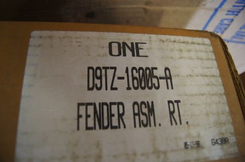 1979 Ford Bronco - Box contains a right fender assembly, part number D9TZ-16005-A.