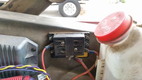 1978 Ford Bronco - AUX fuse box
