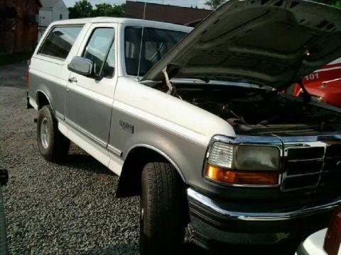 1993 Ford Bronco photo