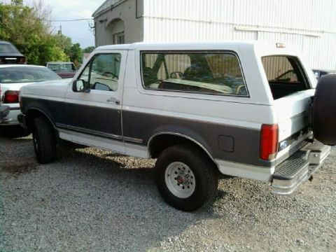 1993 Ford Bronco photo