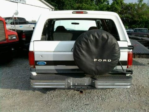1993 Ford Bronco photo