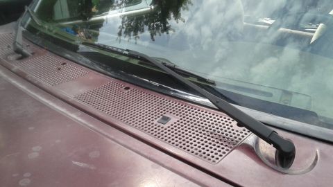 1996 Ford Bronco - freshly painted wiper