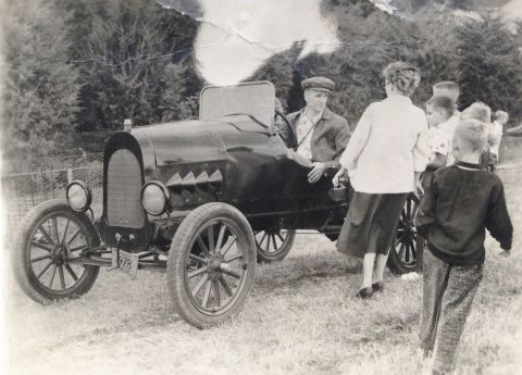 1918 Ford Model T photo