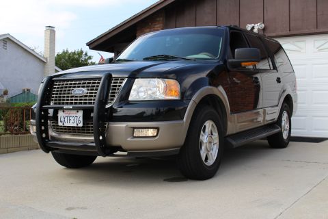 2003 Ford Expedition “TOW RIG”