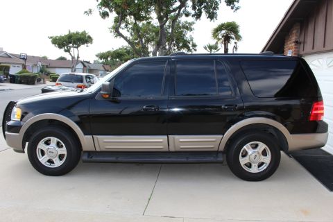 2003 Ford Expedition “TOW RIG”