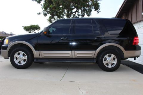 2003 Ford Expedition “TOW RIG”