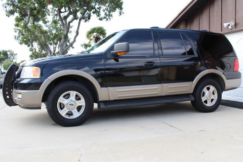 2003 Ford Expedition “TOW RIG”