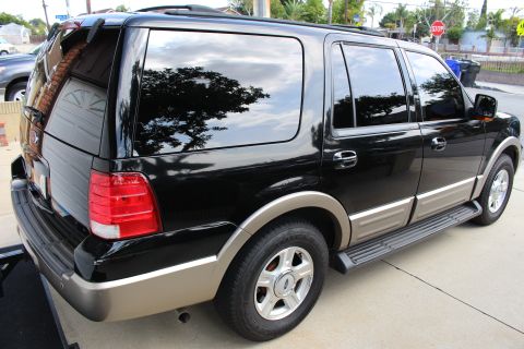 2003 Ford Expedition “TOW RIG”