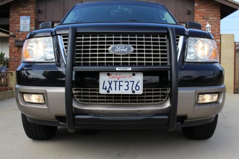 2003 Ford Expedition “TOW RIG”