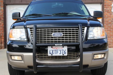 2003 Ford Expedition “TOW RIG”