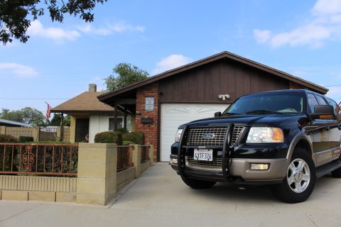 2003 Ford Expedition “TOW RIG”