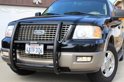 2003 Ford Expedition “TOW RIG”