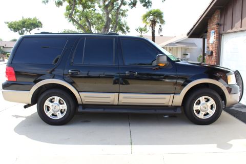 2003 Ford Expedition “TOW RIG”