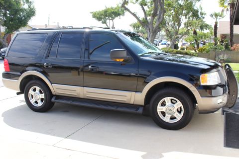 2003 Ford Expedition “TOW RIG”