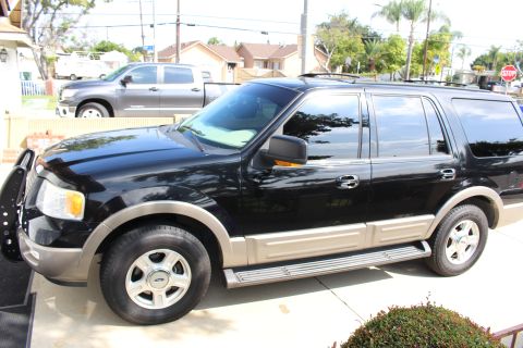 2003 Ford Expedition “TOW RIG”