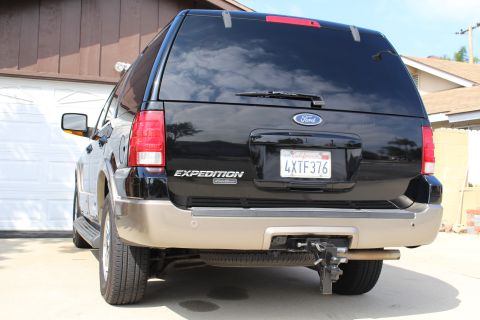 2003 Ford Expedition “TOW RIG”