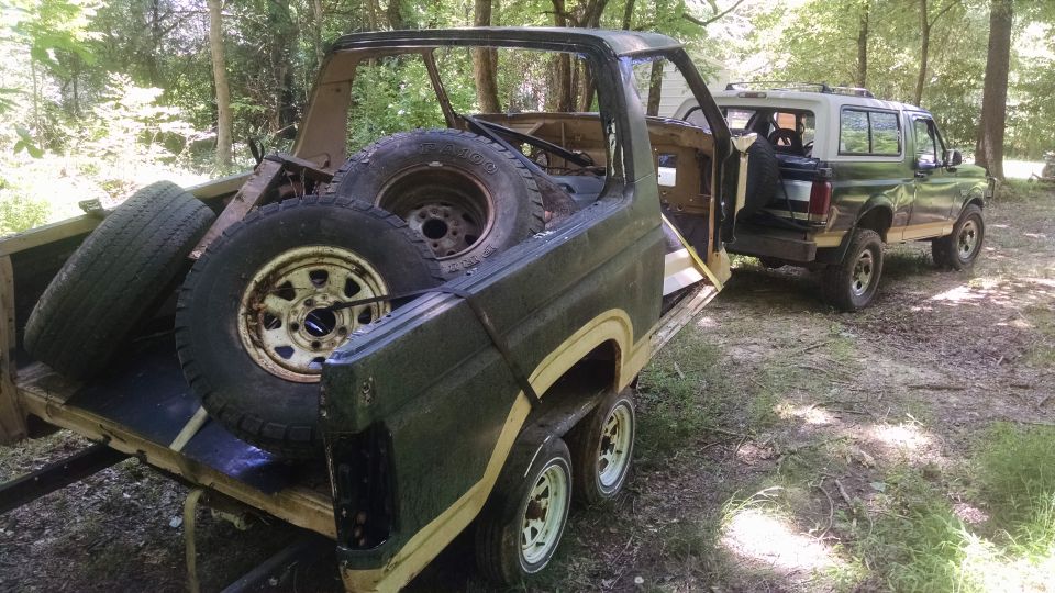 The '82 tub I had been using is ruined, but I'm going to experiment on it before scrapping it.  So I'm moving it & some of my other junk to my property...